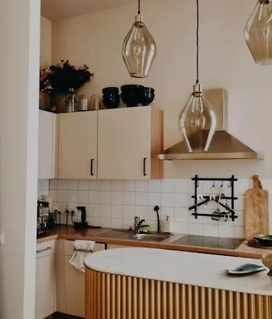 Beseelte Luxus-oase *aesthet. Auszeit Am Clarapark* Apartment *